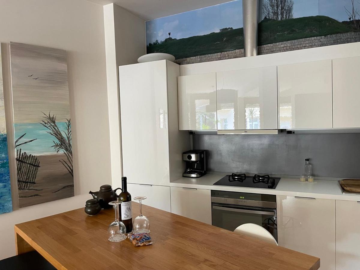 Oasis City Apartment كاندية المظهر الخارجي الصورة