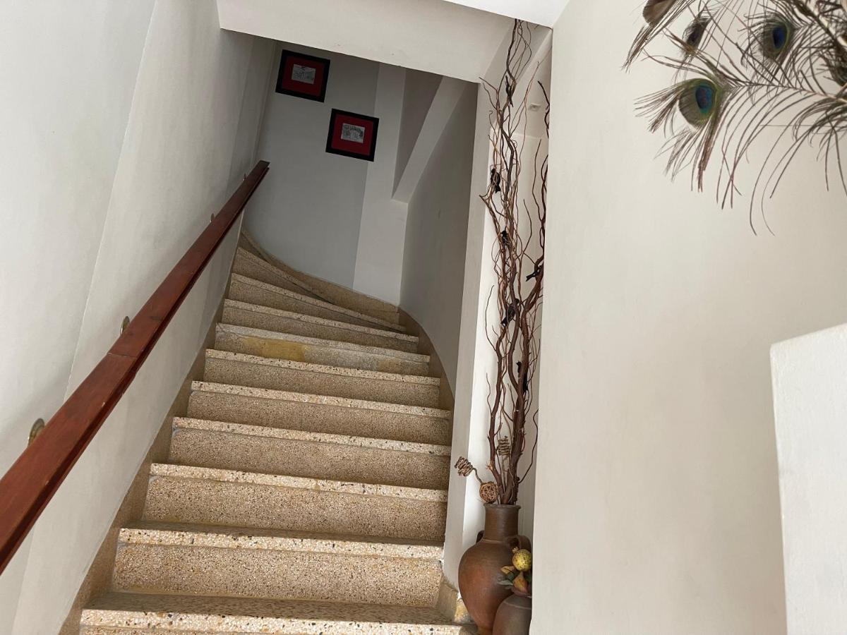 Oasis City Apartment كاندية المظهر الخارجي الصورة